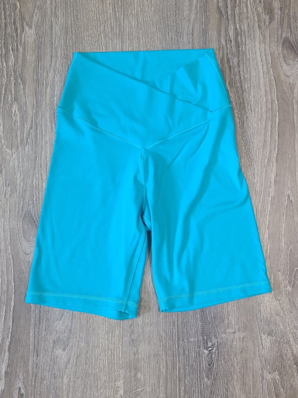 OFFLINE By Aerie Real Me High Waisted Crossover 7" Bike Shorts Aqua Blue- Size M